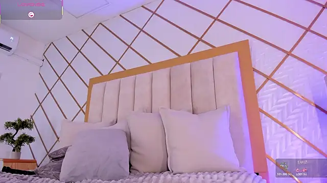 ZaraVesari: απευθείας συνομιλία ΧΧΧ