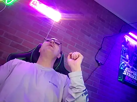 chronic_vibez's Webcam Show