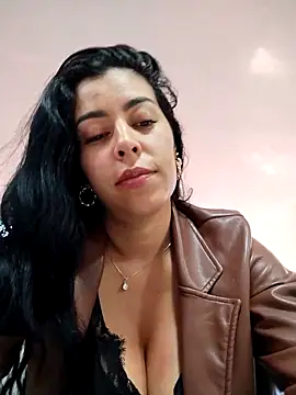 Luianna's Live XXX Chat