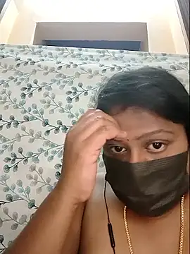 XXX chat uživo modela Tamil_Romantic_Saro