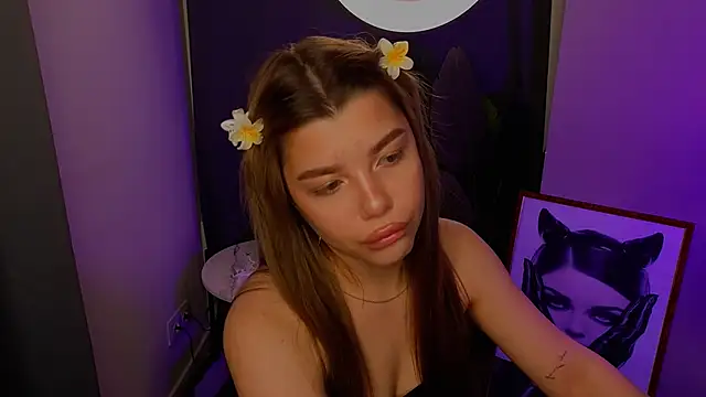 DelenaRines Adlı Modelin Canlı XXX Sohbeti