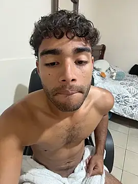 Show modela its_alejandro27 na web-kameri