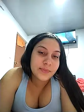 Онлайн чат XXX esmeralda_jadees