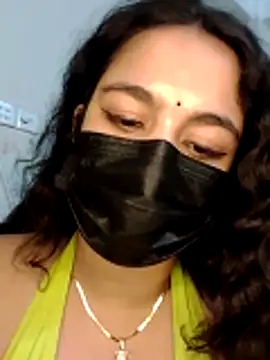 nosrat014 Chat XXX in diretta