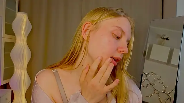 AlicaCohill's Live XXX Chat