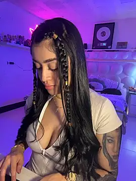 lucianaroy's Live XXX Chat