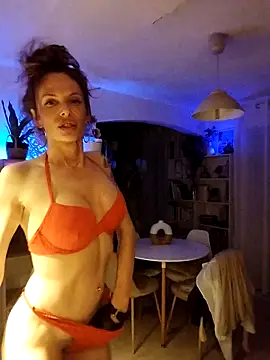 Luna_Kitanna live XXX chat