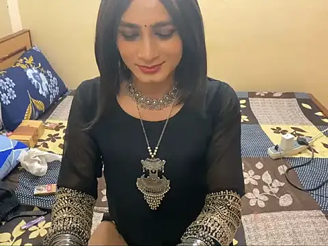 LuvLayla 在線直播表演