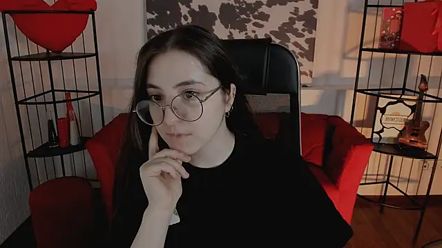 VirtuallVoyant élő XXX-chatje