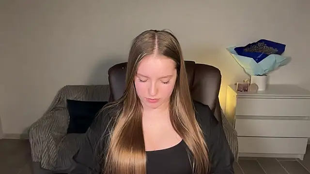 EvaMaddison: απευθείας συνομιλία ΧΧΧ