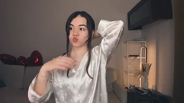 ShanaYock élő XXX-chatje