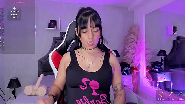 EmiliaRose_ – Naživo XXX chat