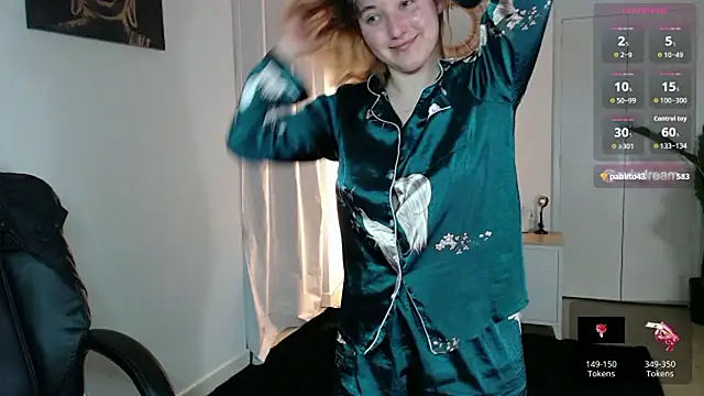 Crystal-dreamt Live XXX Chat