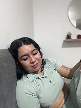 Pretty_IsadoraのライブXXXチャット