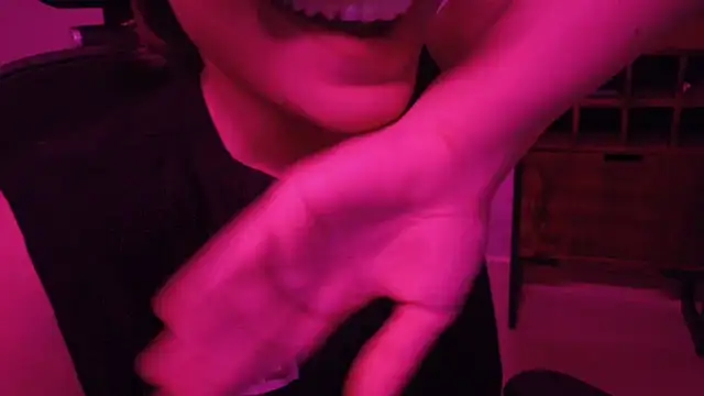 MidnightFlameのライブXXXチャット