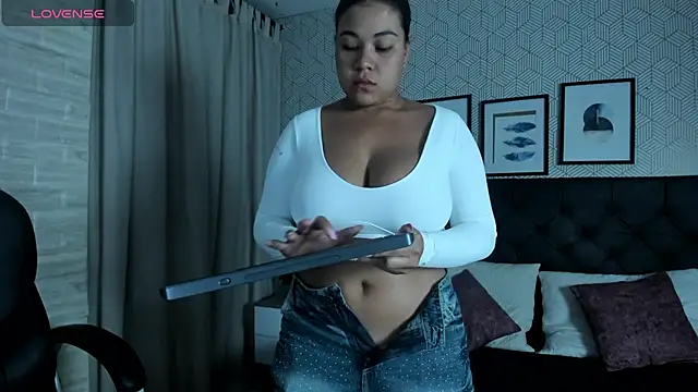 Chat +18 de sophie__blare ao vivo