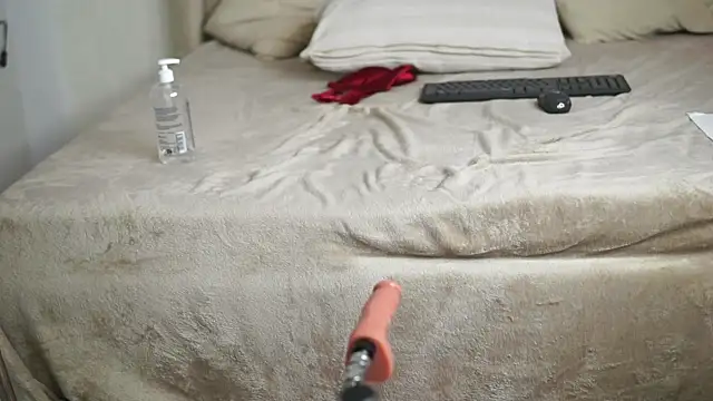 Chat +18 de AprilHadid ao vivo