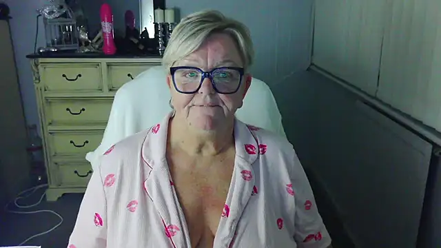 Chat +18 de BridgetBlueEyes ao vivo