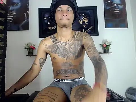 Show de Tatoo_Noah na webcam