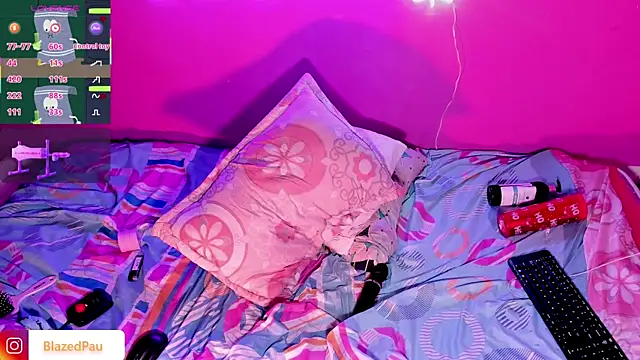 BlazedPauX: онлайн-секс-чат