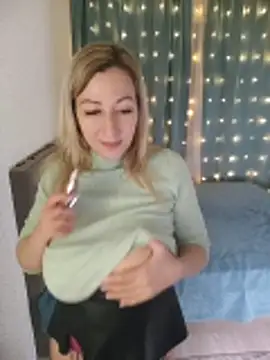 MilanaBoobs: онлайн-секс-чат