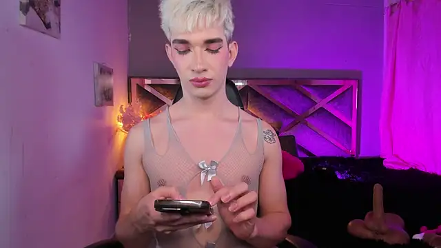 Pokazy przed kamerką – Cherry_zayden_