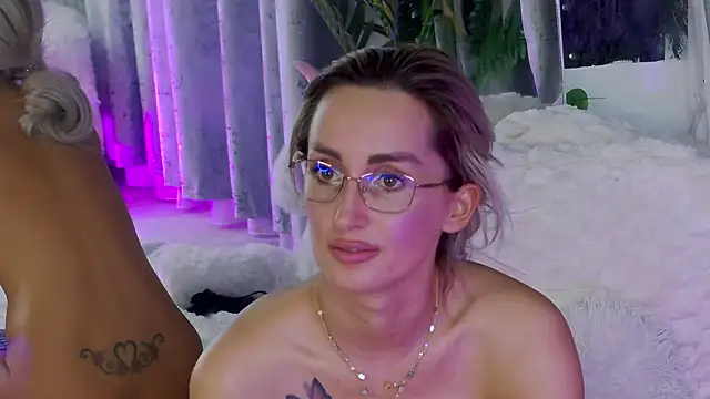 IsabelleEthan élő XXX-chatje