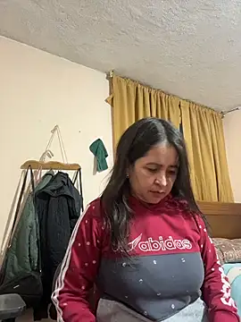 Chat +18 de latinfemale ao vivo