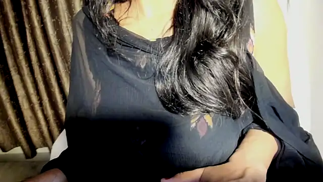 Chat XXX en directo de TheShyGirl_