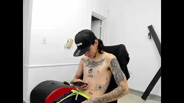 StraightBoy_Nick Webcamshow