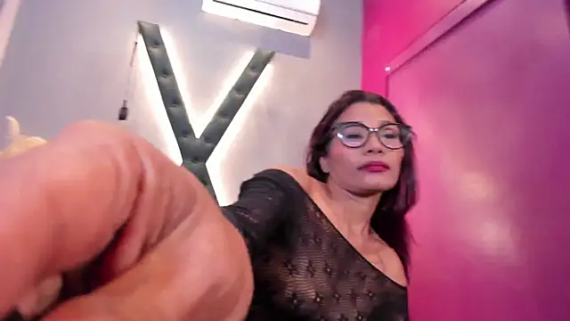 AtheneaBrownn Chat XXX in diretta