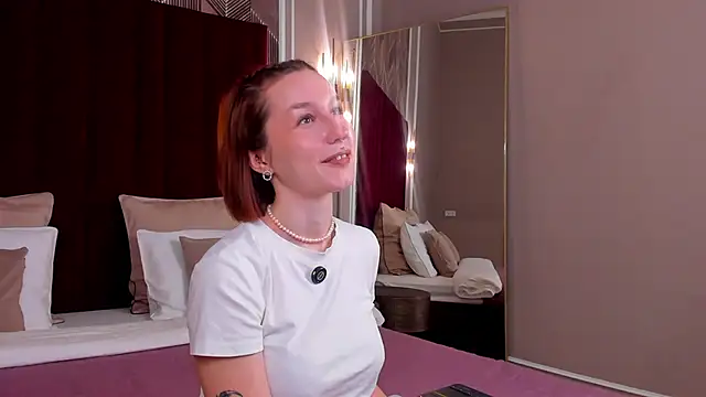 ClaireMathis' Live XXX Chat