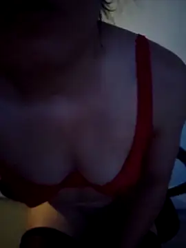 Addela96 Show in webcam