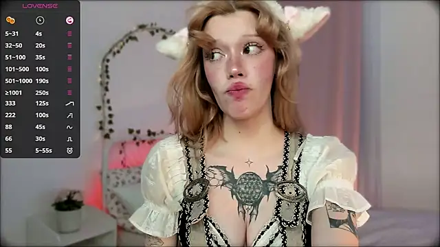 แชท XXX สดของ boobsybootie