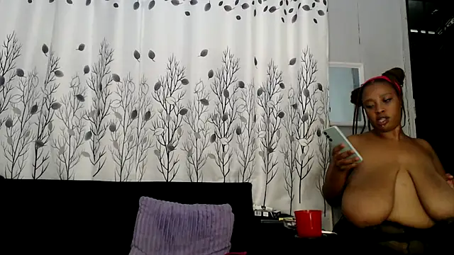 CancerGodessX Adlı Modelin Canlı XXX Sohbeti