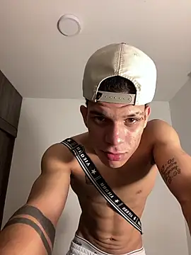 Chat +18 de sintabusexo01 ao vivo