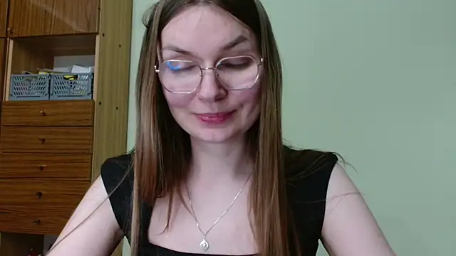 LooveELLYx Chat XXX live