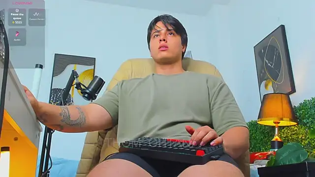 Chat XXX en directo de Thom_Ohtani