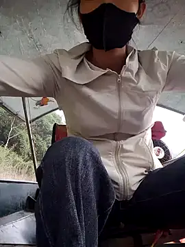 Asami_6868 即時 XXX 聊天