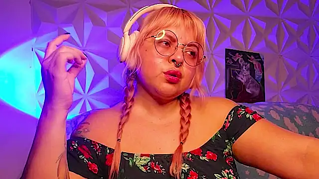 Satyn_doll Obrolan Langsung XXX