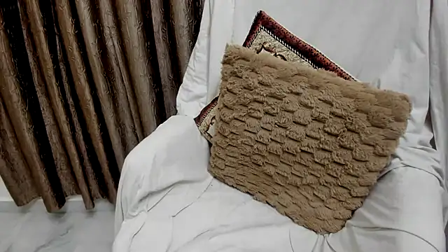 TheShyGirl_: απευθείας συνομιλία ΧΧΧ