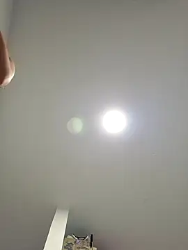 IrisBound's Live XXX Chat