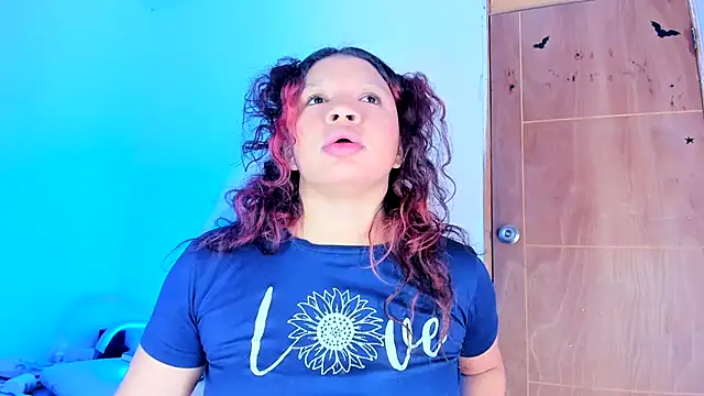 Emily_Coper18 Obrolan Langsung XXX