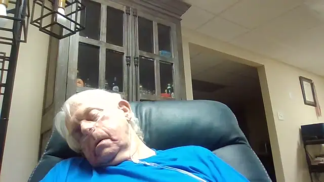 bootlegmanz: διαδικτυακό σόου στην κάμερα