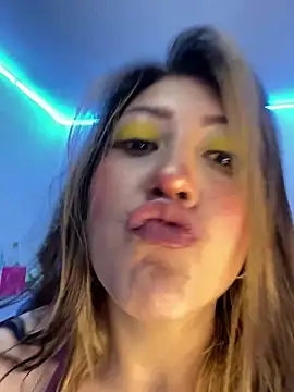 Chat +18 de Luna_SofiaXX ao vivo