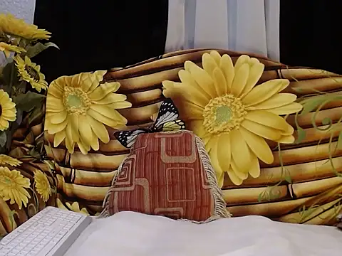 Chat +18 de UrSweetClassyPinay ao vivo