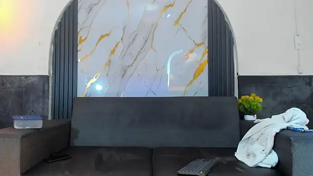 Latins_on_fire Webcam Show