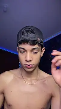 แชท XXX สดของ RoughDiamond_