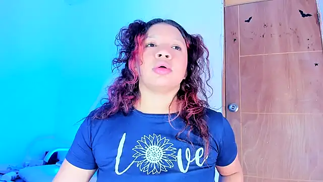 Emily_Coper18's Live XXX Chat