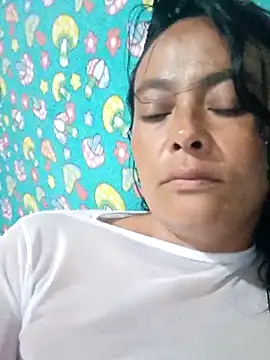 sarayulithのライブXXXチャット